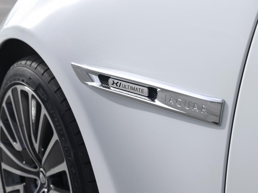  Jaguar XJ Ultimate 2012 года  (фото 39 из 54)